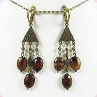Серьги из сардоникса