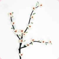 УВЕЛИЧИТЬ Цветущая ветка -Цветочный вальс- перламутр  - 2