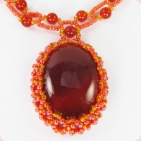 Бусы - подвеска - сердолик, бисер