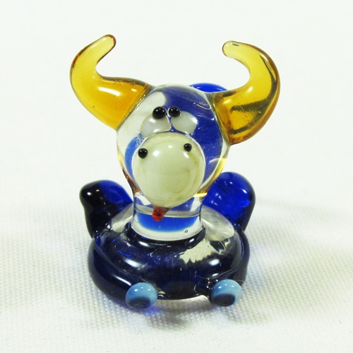 Фигурка из стекла - Бычок - 1
