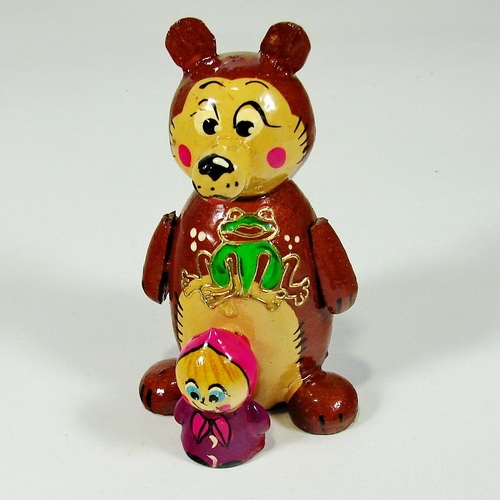 Фигурка из дерева  Маша  и Медведь - 1